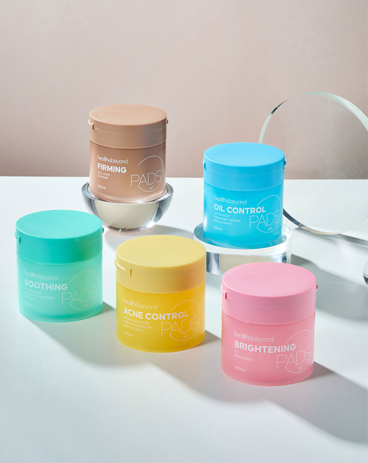 แผ่นสำลีกระชับและให้ความชุ่มชื้น